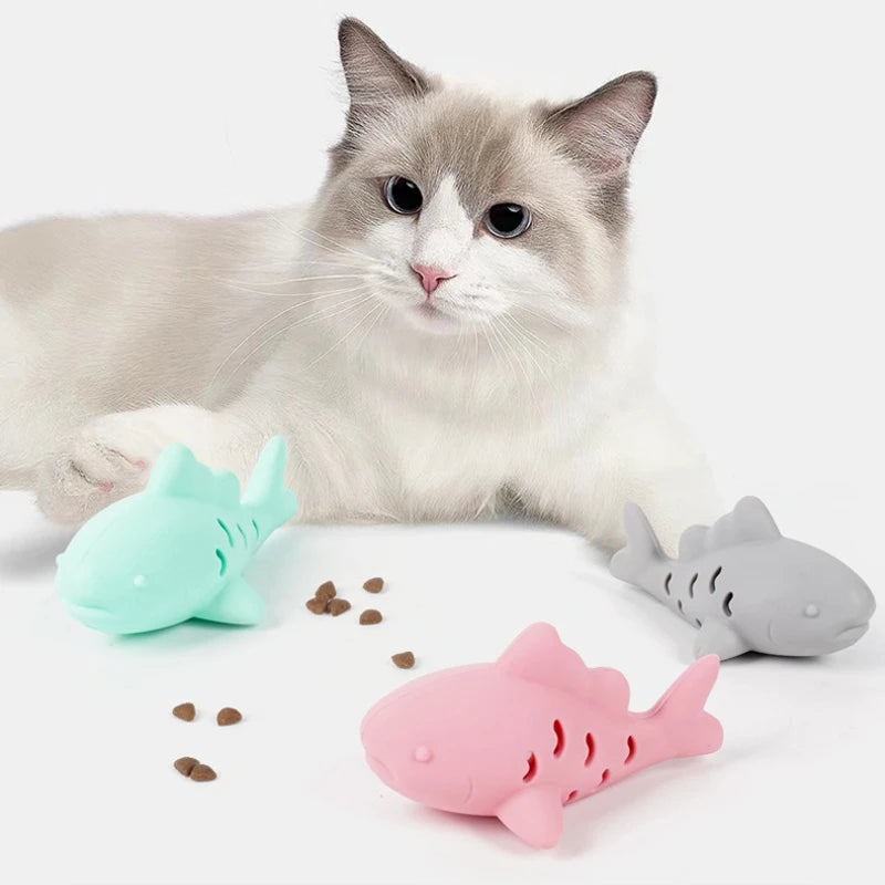 Interactive Cat Chew Toy – Fish Shape Treat Dispenser & Teeth Cleaning Toy for Kittens & Cats
