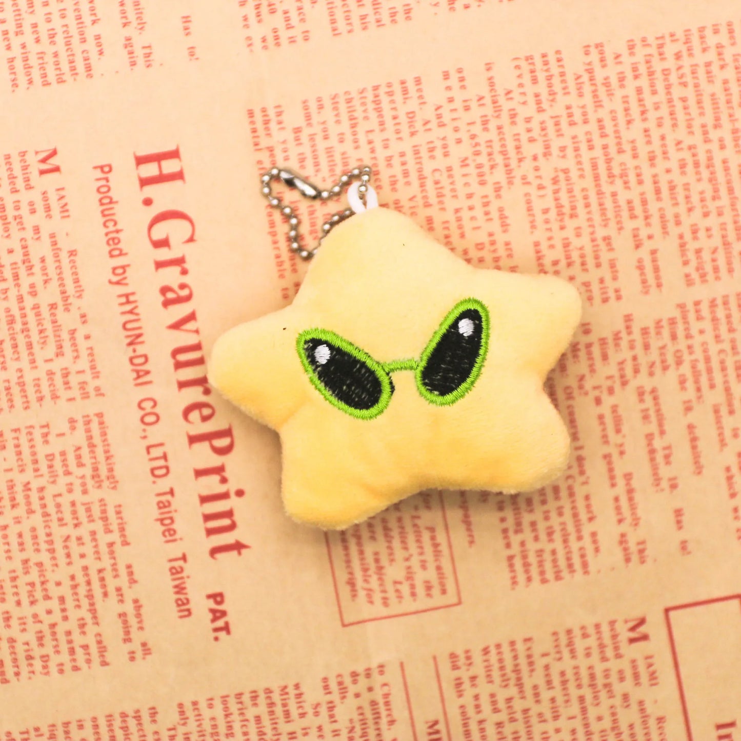 Cute Star Keychain – Kawaii Phone Charm & Bag Accessory (Perfect Gift)