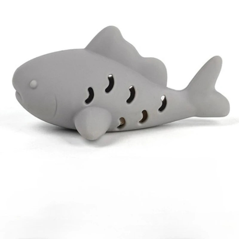 Interactive Cat Chew Toy – Fish Shape Treat Dispenser & Teeth Cleaning Toy for Kittens & Cats